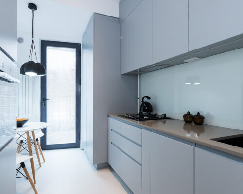 https://concreteart.ro/proiect/pardoseala-poliuretanica-in-dormitor/