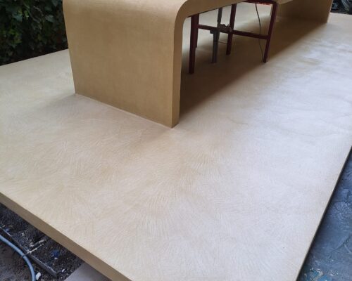 https://concreteart.ro/proiect/platforma-si-mobilier-de-exterior-cu-microciment-rasico/